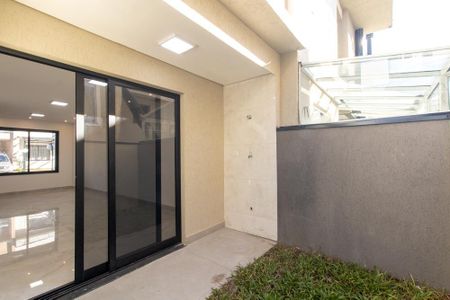 Casa de condomínio à venda com 130m², 3 quartos e 2 vagas Casa de condomínio à venda com 130m², 3 quartos e 2 vagasÁrea de Serviço