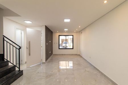 Casa de condomínio à venda com 130m², 3 quartos e 2 vagas Casa de condomínio à venda com 130m², 3 quartos e 2 vagasSala
