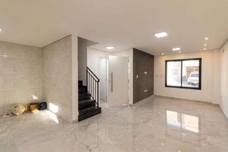 Casa de condomínio à venda com 130m², 3 quartos e 2 vagas Casa de condomínio à venda com 130m², 3 quartos e 2 vagasSala