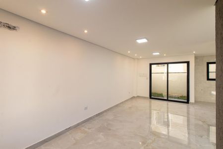 Casa de condomínio à venda com 130m², 3 quartos e 2 vagas Casa de condomínio à venda com 130m², 3 quartos e 2 vagasSala