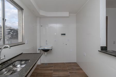 Apartamento à venda com 54m², 2 quartos e 1 vaga Apartamento à venda com 54m², 2 quartos e 1 vagaCozinha e Área de Serviço