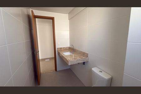 Apartamento à venda com 99m², 3 quartos e 2 vagas Apartamento à venda com 99m², 3 quartos e 2 vagasBanheiro do Quarto 2