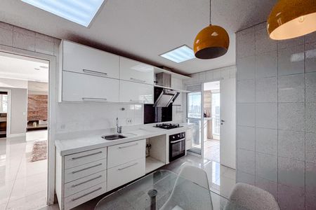 Apartamento para alugar com 124m², 3 quartos e 3 vagas