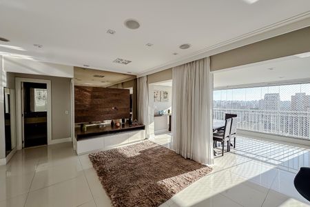 Apartamento para alugar com 124m², 3 quartos e 3 vagas