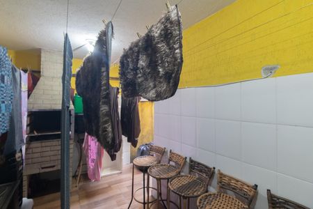 Casa à venda com 100m², 3 quartos e 2 vagas Casa à venda com 100m², 3 quartos e 2 vagasÁrea de Serviço