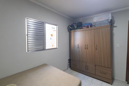 Casa à venda com 100m², 3 quartos e 2 vagas Casa à venda com 100m², 3 quartos e 2 vagasQuarto 1