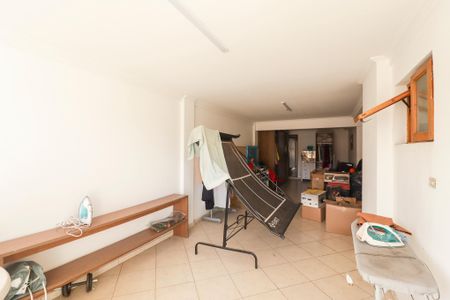 Casa à venda com 250m², 3 quartos e 4 vagas