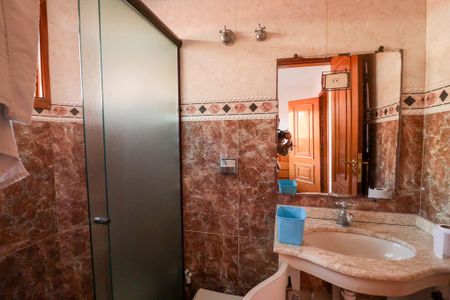Casa à venda com 250m², 3 quartos e 4 vagas