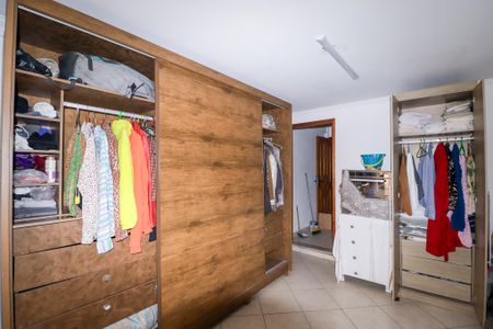 Casa à venda com 250m², 3 quartos e 4 vagas