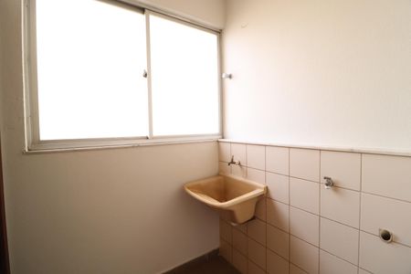 Área de Serviço de apartamento para alugar com 2 quartos, 63m² em Saraiva, Uberlândia