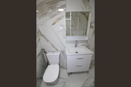 Casa para alugar com 120m², 3 quartos e 1 vagaBanheiro