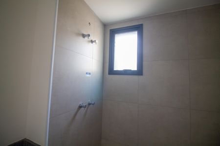 Apartamento à venda com 167m², 4 quartos e 2 vagas Apartamento à venda com 167m², 4 quartos e 2 vagasBanheiro da Suíte 2
