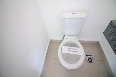 Apartamento à venda com 167m², 4 quartos e 2 vagas Apartamento à venda com 167m², 4 quartos e 2 vagasLavabo