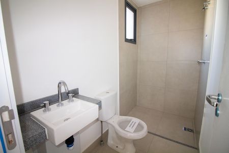 Apartamento à venda com 167m², 4 quartos e 2 vagas Apartamento à venda com 167m², 4 quartos e 2 vagasBanheiro