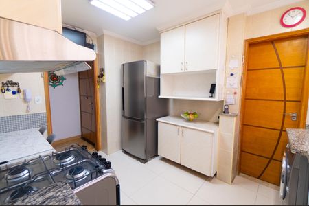 Apartamento à venda com 77m², 2 quartos e 1 vaga Apartamento à venda com 77m², 2 quartos e 1 vagaCozinha e Área de Serviço