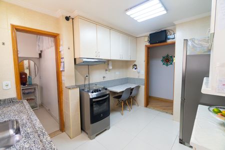 Apartamento à venda com 77m², 2 quartos e 1 vaga Apartamento à venda com 77m², 2 quartos e 1 vagaCozinha e Área de Serviço