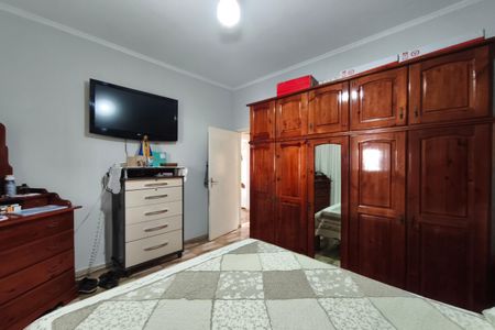 Casa à venda com 120m², 2 quartos e 2 vagas Casa à venda com 120m², 2 quartos e 2 vagasQuarto 1