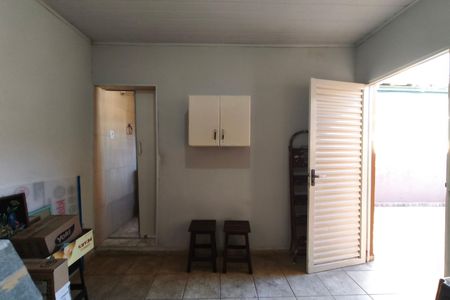 Casa à venda com 120m², 2 quartos e 2 vagas Casa à venda com 120m², 2 quartos e 2 vagasCômodo extra