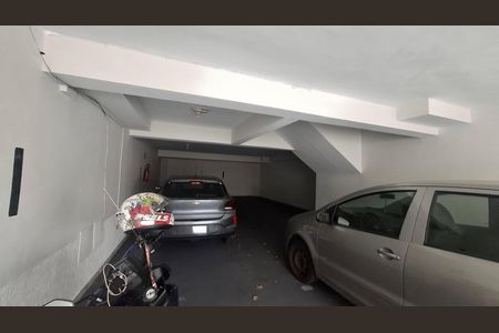 Garagem de apartamento para alugar com 2 quartos, 62m² em Vila Pires, Santo André