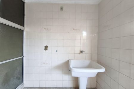 Casa à venda com 353m², 3 quartos e 6 vagas Casa à venda com 353m², 3 quartos e 6 vagasÁrea de Serviço