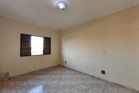 Casa à venda com 353m², 3 quartos e 6 vagas Casa à venda com 353m², 3 quartos e 6 vagasQuarto 2