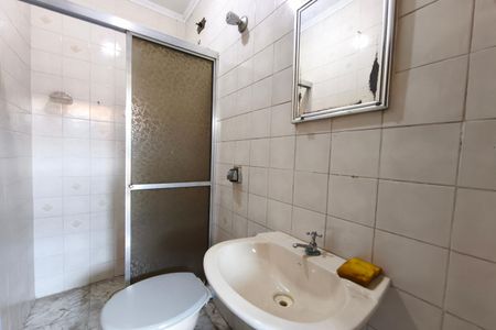 Casa à venda com 353m², 3 quartos e 6 vagas Casa à venda com 353m², 3 quartos e 6 vagasBanheiro de serviço