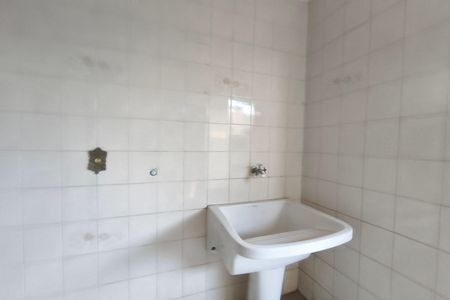 Casa à venda com 353m², 3 quartos e 6 vagas Casa à venda com 353m², 3 quartos e 6 vagasÁrea de Serviço