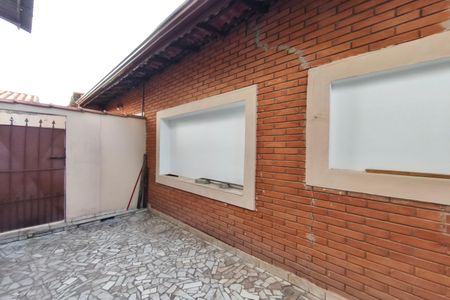 Casa à venda com 353m², 3 quartos e 6 vagas Casa à venda com 353m², 3 quartos e 6 vagasQuintal