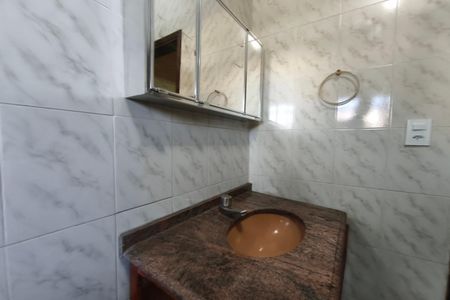 Casa à venda com 353m², 3 quartos e 6 vagas Casa à venda com 353m², 3 quartos e 6 vagasBanheiro Suíte