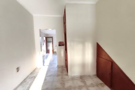 Casa à venda com 353m², 3 quartos e 6 vagas Casa à venda com 353m², 3 quartos e 6 vagasSala de Estar