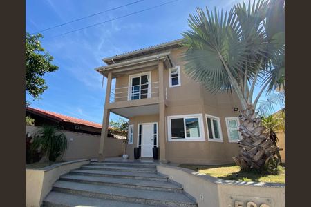 Casa de Condomínio para alugar com 4 quartos, 191m² em Ponta Grossa, Maricá