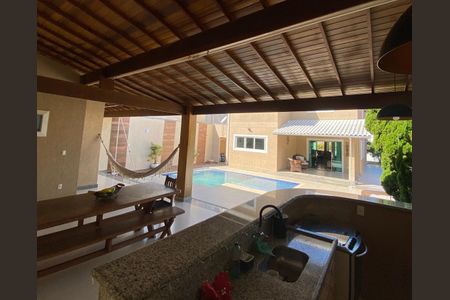 Churrasqueira de casa de condomínio para alugar com 4 quartos, 191m² em Ponta Grossa, Maricá