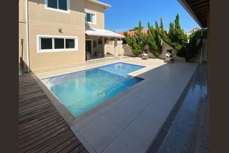 Piscina de casa de condomínio para alugar com 4 quartos, 191m² em Ponta Grossa, Maricá