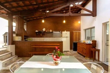 Foto 04 de casa à venda com 3 quartos, 220m² em Vila Mariana, São Paulo