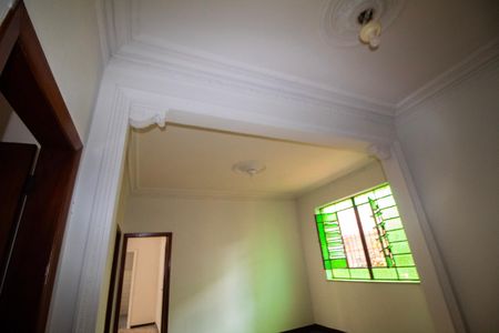 Casa à venda com 435m², 3 quartos e 4 vagas Casa à venda com 435m², 3 quartos e 4 vagasSala de Estar 02