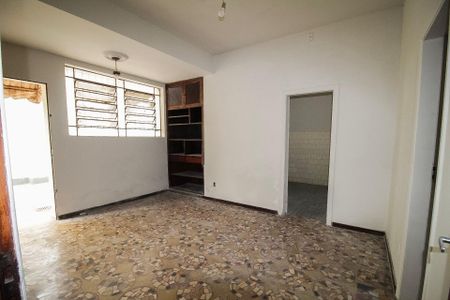 Casa à venda com 435m², 3 quartos e 4 vagas Casa à venda com 435m², 3 quartos e 4 vagasSala de Estar 03