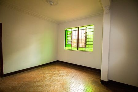 Casa à venda com 435m², 3 quartos e 4 vagas Casa à venda com 435m², 3 quartos e 4 vagasSala de Estar 02