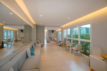 Studio para alugar com 31m², 1 quarto e sem vaga Studio para alugar com 31m², 1 quarto e sem vagaSALÃO DE FESTAS