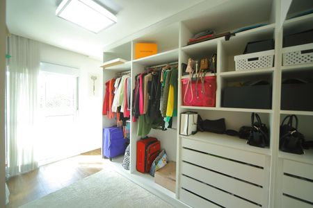 Apartamento à venda com 133m², 3 quartos e 3 vagasSuíte 2 ( closet ) 