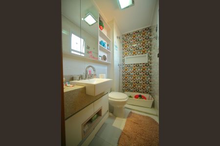 Apartamento à venda com 133m², 3 quartos e 3 vagasBanheiro Suíte 3