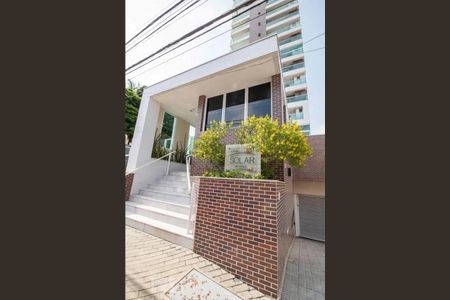 Apartamento à venda com 133m², 3 quartos e 3 vagasFachada e portaria 
