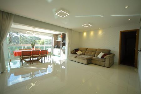 Apartamento à venda com 133m², 3 quartos e 3 vagasSala