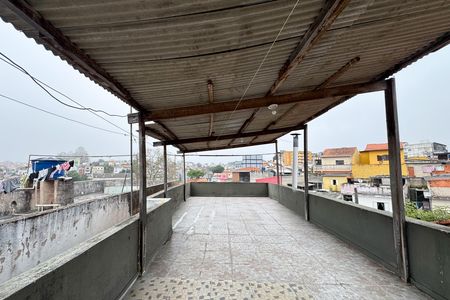 Casa à venda com 120m², 3 quartos e 1 vaga Casa à venda com 120m², 3 quartos e 1 vagaVaranda