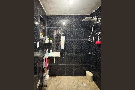 Casa à venda com 120m², 3 quartos e 1 vaga Casa à venda com 120m², 3 quartos e 1 vagaBanheiro Social - Casa 2