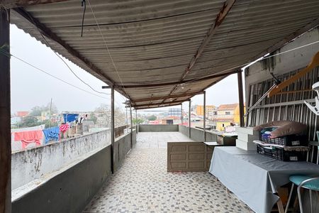Casa à venda com 120m², 3 quartos e 1 vaga Casa à venda com 120m², 3 quartos e 1 vagaVaranda