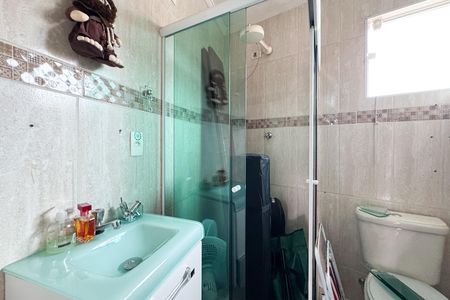 Casa à venda com 120m², 3 quartos e 1 vaga Casa à venda com 120m², 3 quartos e 1 vagaBanheiro - Suíte
