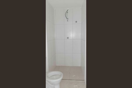 Banheiro de apartamento para alugar com 2 quartos, 36m² em Metalúrgicos, Osasco