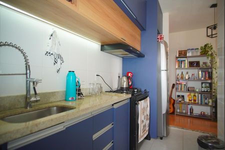 Cozinha de apartamento para alugar com 2 quartos, 49m² em Santa Fe, Porto Alegre