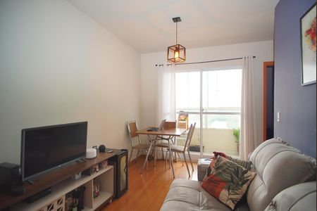 Sala de apartamento para alugar com 2 quartos, 49m² em Santa Fe, Porto Alegre