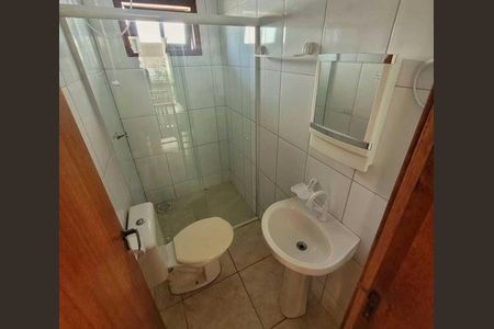 Banheiro social de apartamento para alugar com 2 quartos, 55m² em Ingleses do Rio Vermelho, Florianópolis